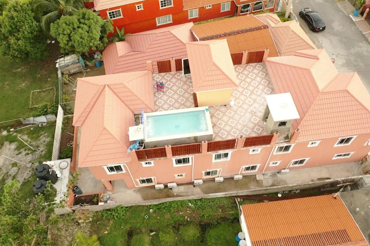 Royal Vybez Vacation Homes Spanish Town Εξωτερικό φωτογραφία
