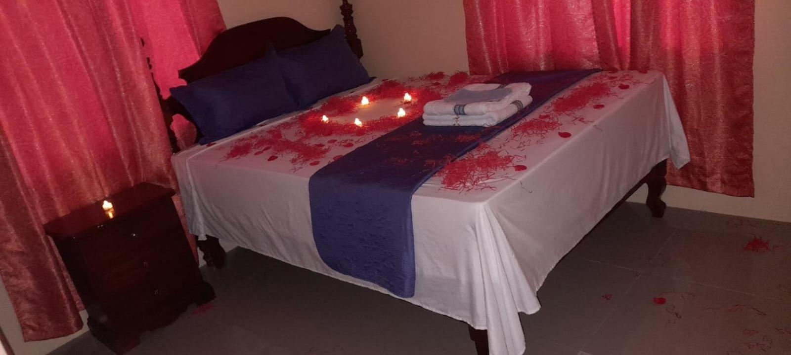 Royal Vybez Vacation Homes Spanish Town Εξωτερικό φωτογραφία